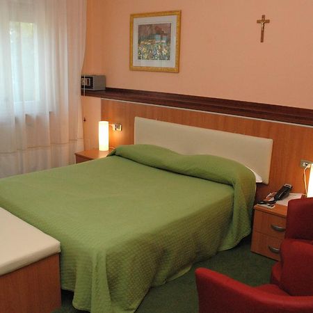 Hotel Da Angela Sedegliano Екстер'єр фото