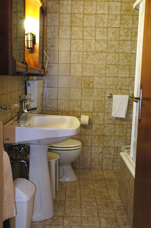 Hotel Da Angela Sedegliano Екстер'єр фото