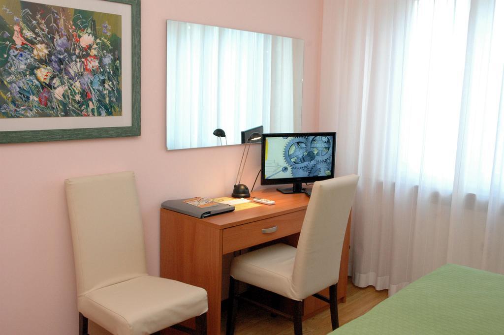 Hotel Da Angela Sedegliano Екстер'єр фото